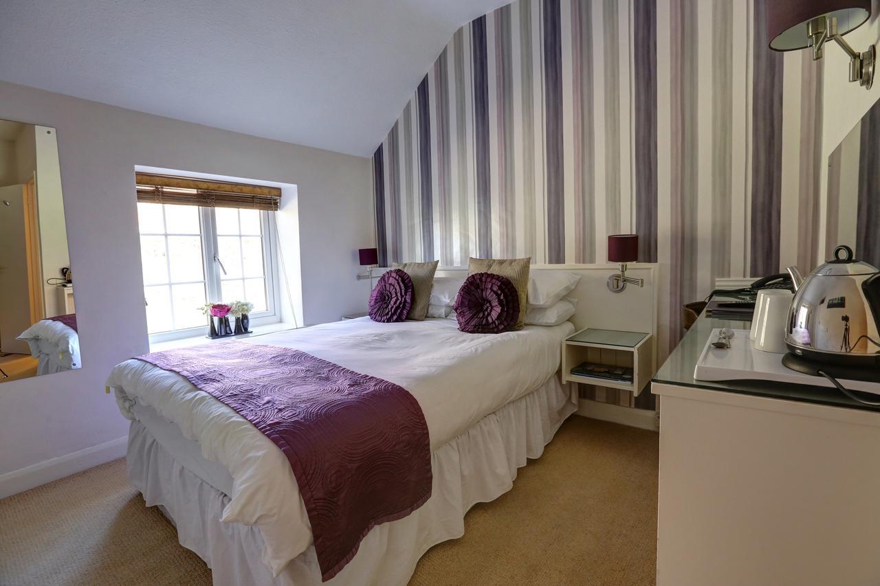 Manor Court Hotel Carnaby 外观 照片
